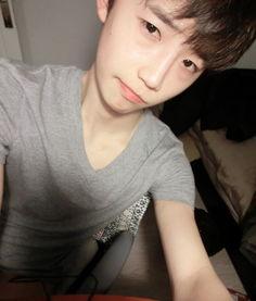 微博上的男网红,粉丝狂热追捧